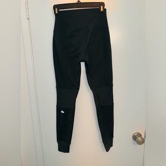 ALO Yoga Pants - Alo yoga high-waist avenue legging - Forest